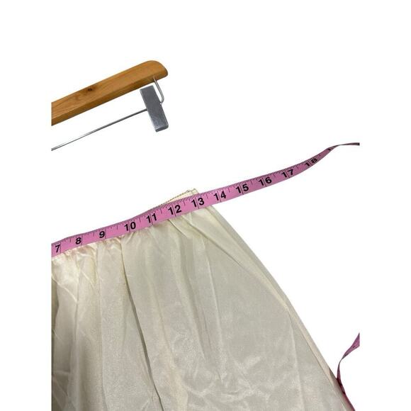 Vintage By Beau Trix Cream Half Slip Lace Trim 100% Nylon Womens XL - Picture 6 of 7